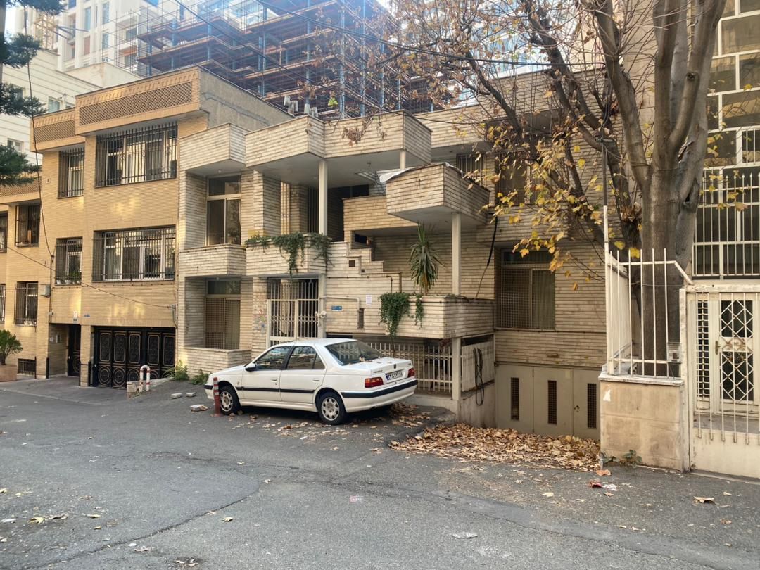 نیاوران شمال کاخ ۲۲۵ متر کلنگی با ۲ طبقه بنا|فروش زمین و ملک کلنگی|تهران, نیاوران|دیوار
