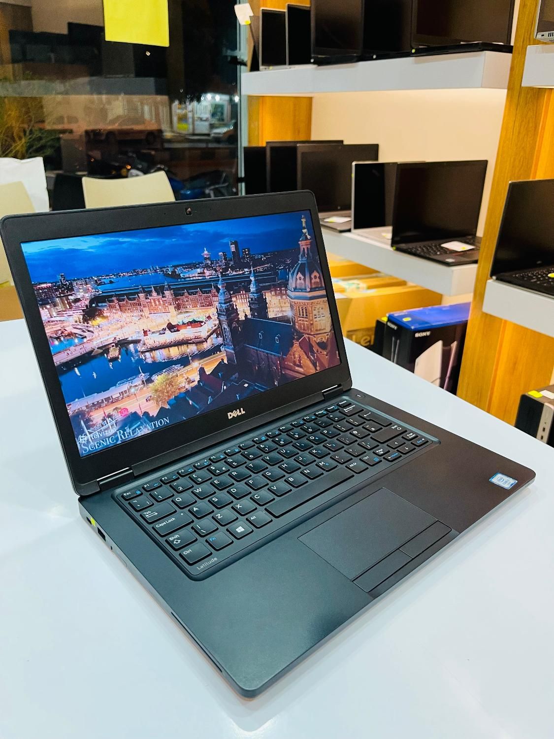 لپتاپDell Latitude5480 پردازندهi5 نسل6 رم8حافظه256|رایانه همراه|بوشهر, |دیوار