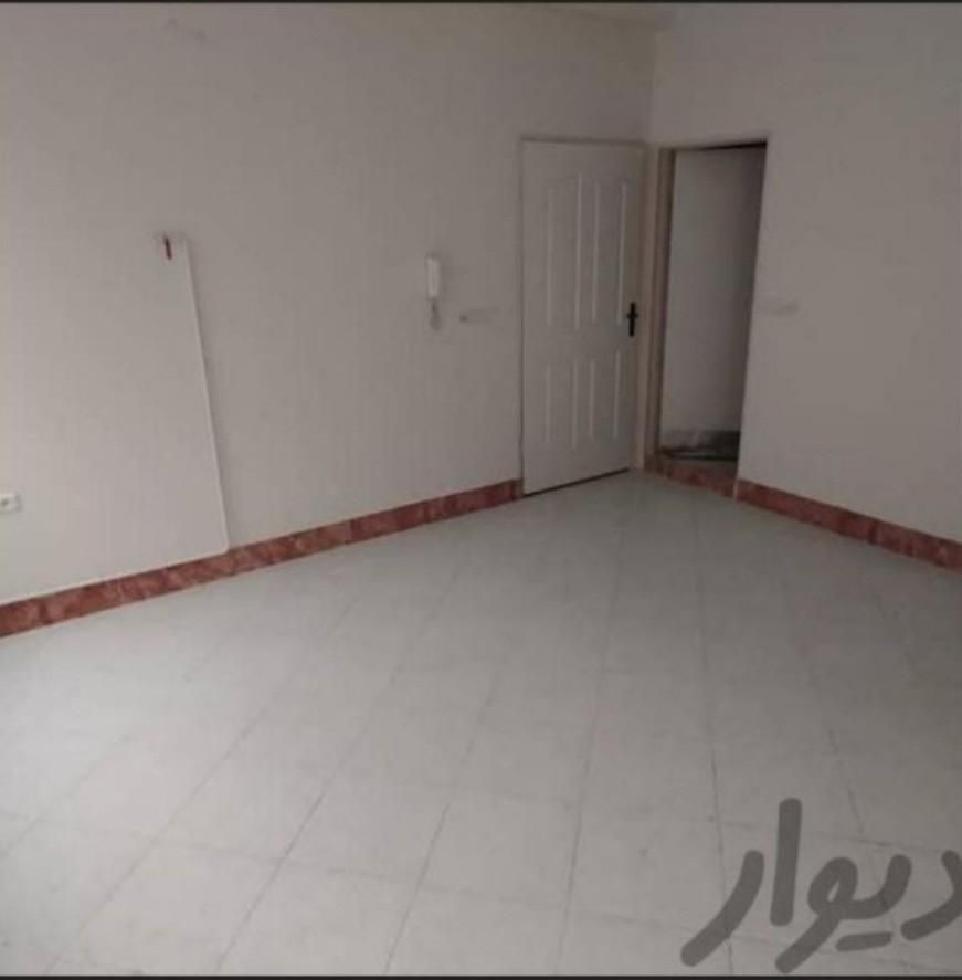 ۵۴متر تک واحدی بازسازی غرق نور دو نبش کوچه ای آرام|فروش آپارتمان|تهران, بریانک|دیوار