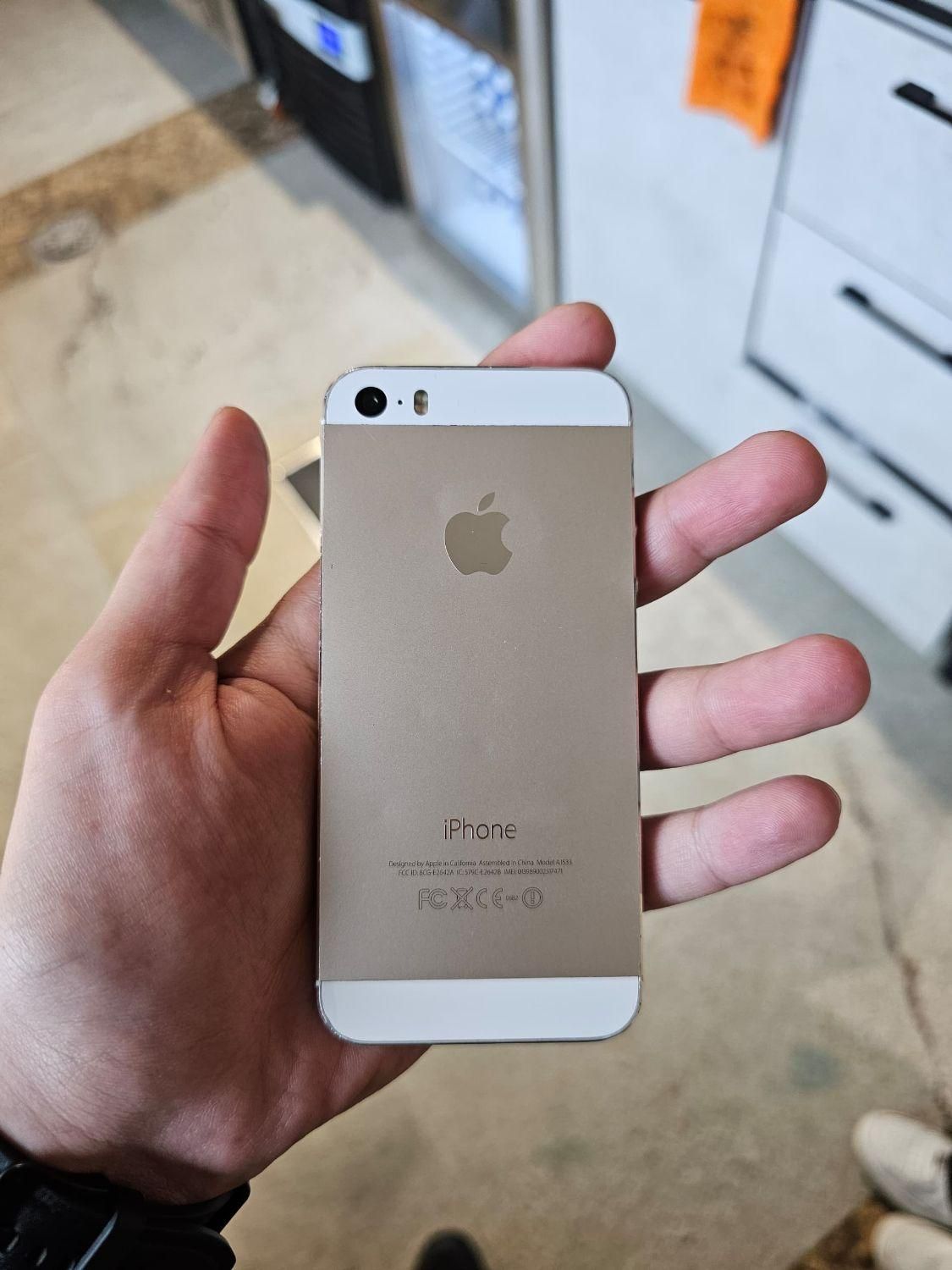 آیفون5s|موبایل|تهران, آبشار تهران (دریاچه)|دیوار