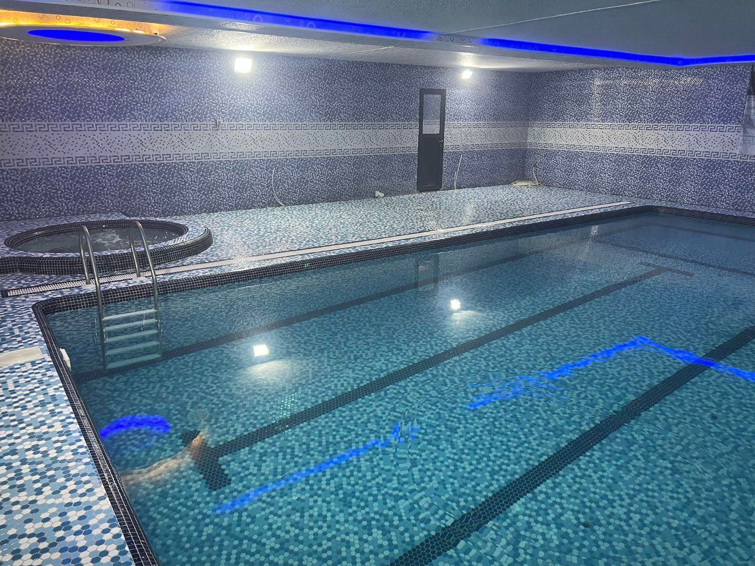 کد 70 با استخر و جکوزی|اجارهٔ کوتاهمدت ویلا و باغ|اصفهان, شهرک زاینده رود|دیوار