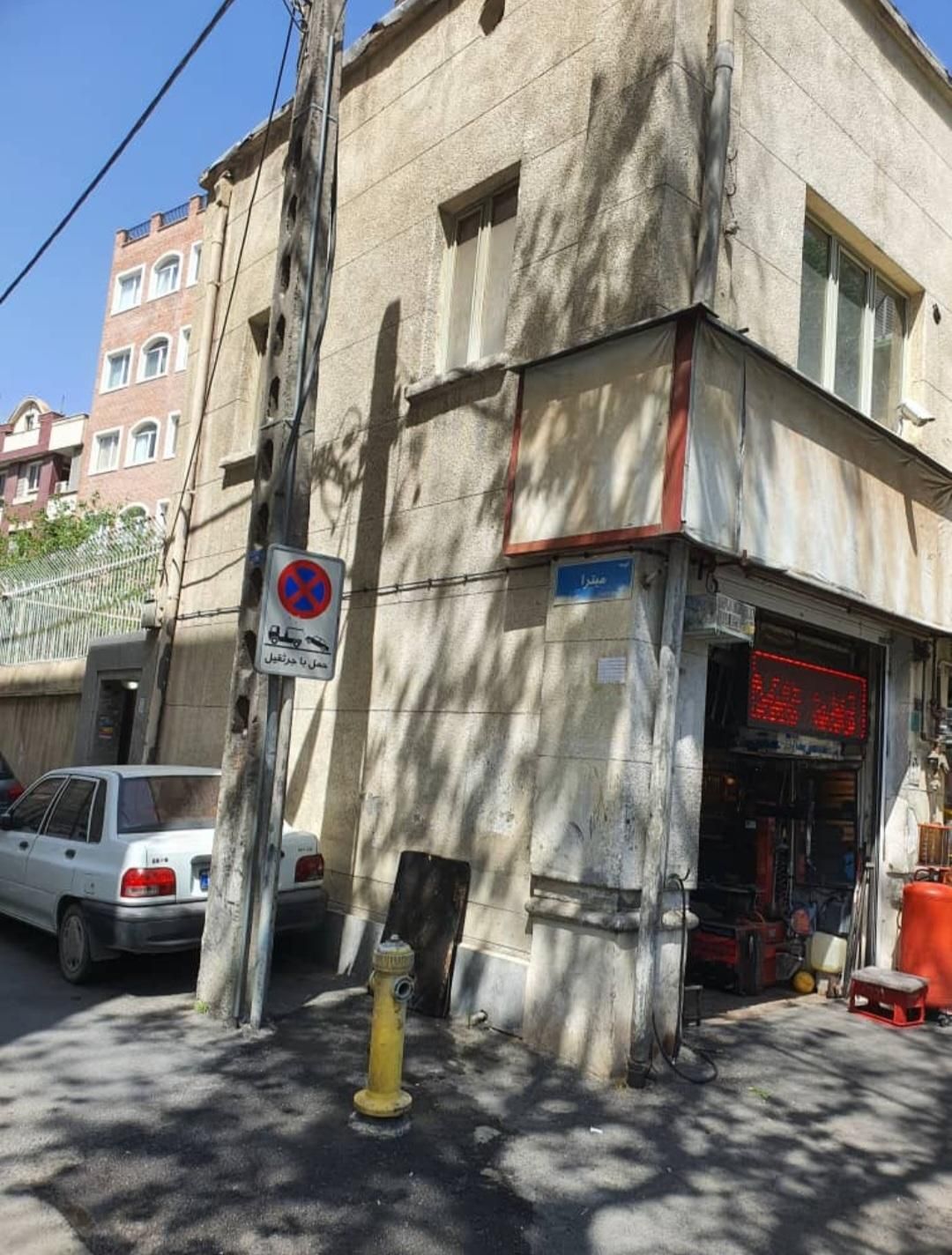 ۱۵۵ متر زمین ۳۵۰ متر بنا ۳ طبقه سند تجاری|فروش مغازه و غرفه|تهران, فلسطین (میدان انقلاب)|دیوار