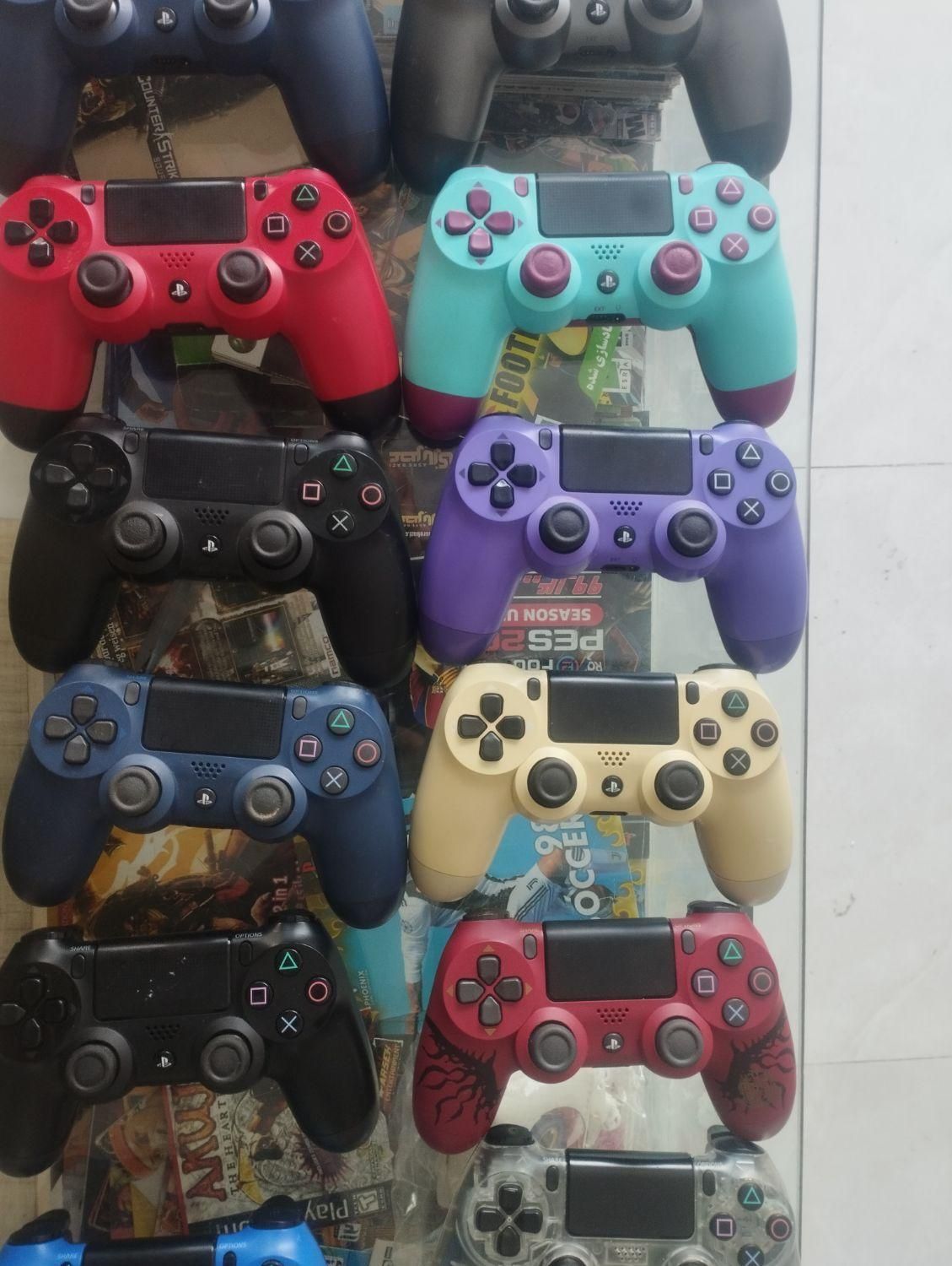 دسته سرکارتونی پلی ۴ با باطری اورجینال. (وارداتی)|کنسول، بازی ویدئویی و آنلاین|مشهد, توس (بلوار توس)|دیوار