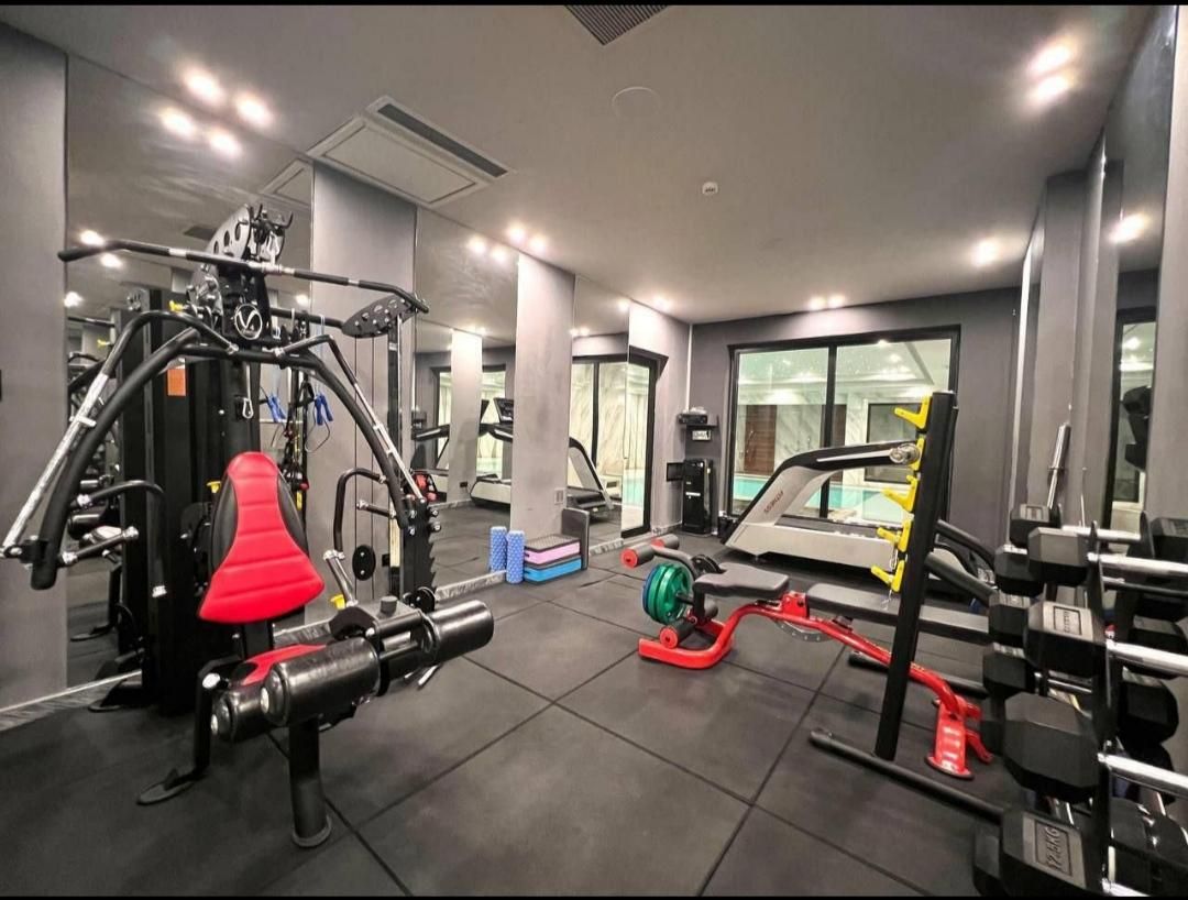 عمارت خاص دروس360متر/نوساز/فول مشاعات/طبقات بالا