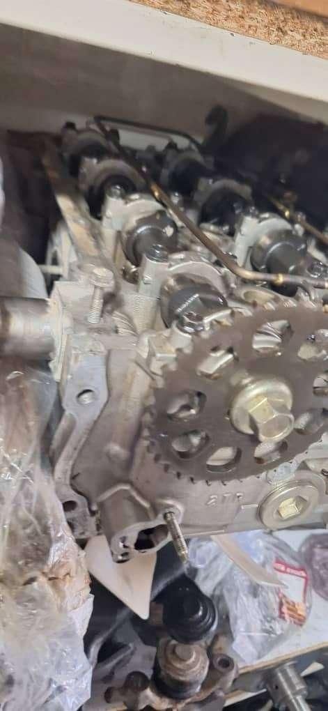 سرسیلندر تویوتا هایلوکس|قطعات یدکی و لوازم جانبی|کرمان, |دیوار