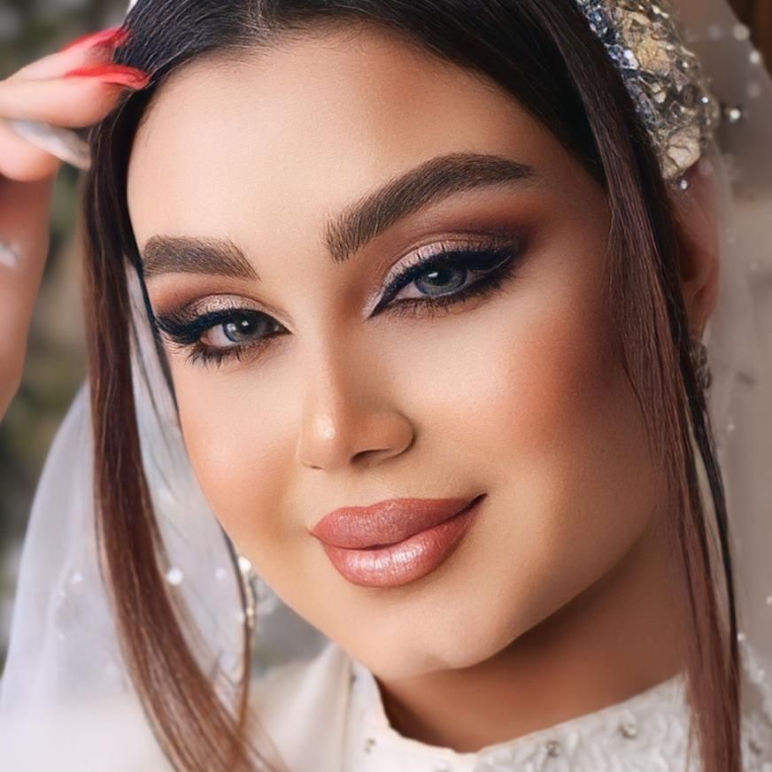 میکاپ شنیون عروس و‌همراه ویژه باقیمت اقتصادی|خدمات آرایشگری و زیبایی|قزوین, |دیوار