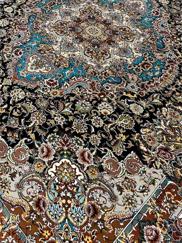 فرش مربع و دایره ( اولیا ، سالاری، ماهی)|فرش|تبریز, |دیوار