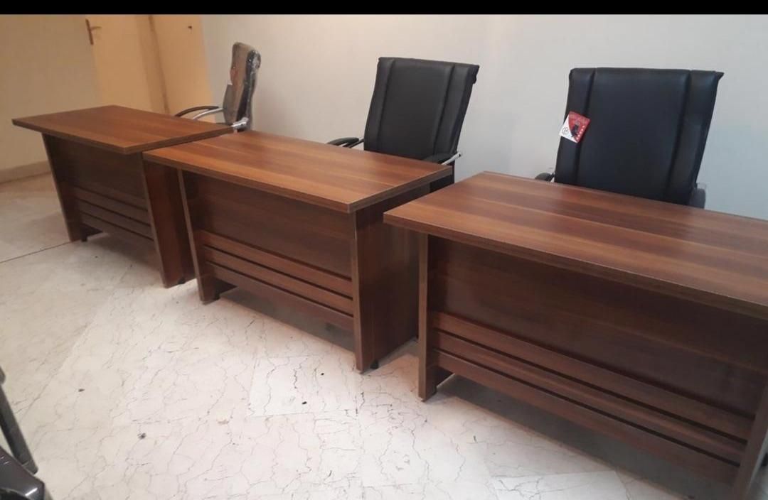 میز تحریر اداری رنگی دوکشو|دفتر کار|اهواز, فولادشهر|دیوار