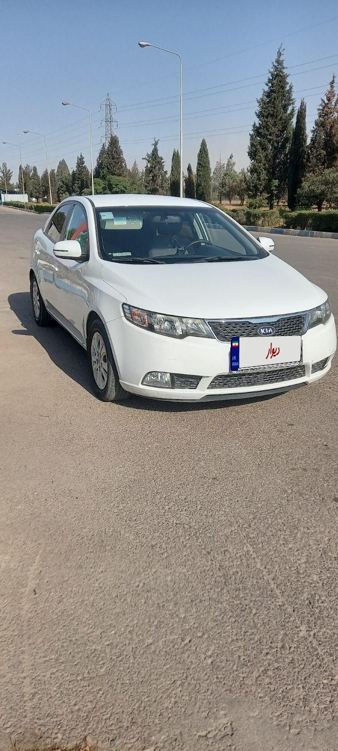 کیا سراتو مونتاژ دنده‌ای 1600cc، مدل ۱۳۹۵|خودرو سواری و وانت|اصفهان, کوی امیریه|دیوار