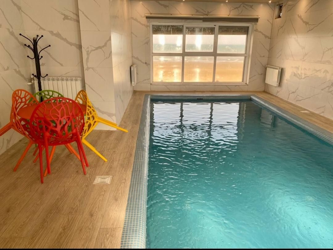 اجاره ویلا استخردار ساحلی لب آب نور|اجارهٔ کوتاهمدت ویلا و باغ|نور, |دیوار