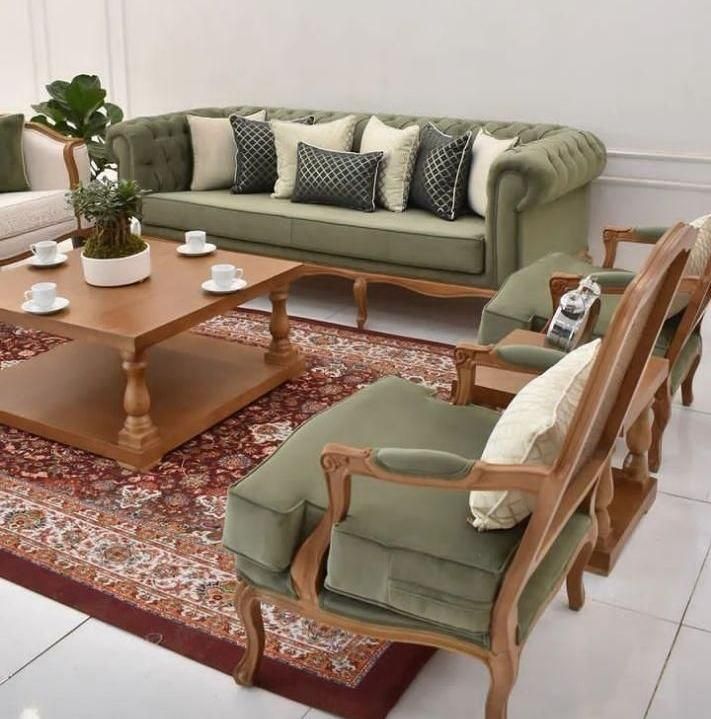 مبل تولیدی کلاسیک و راحتی|مبلمان خانگی و میز عسلی|بومهن, |دیوار