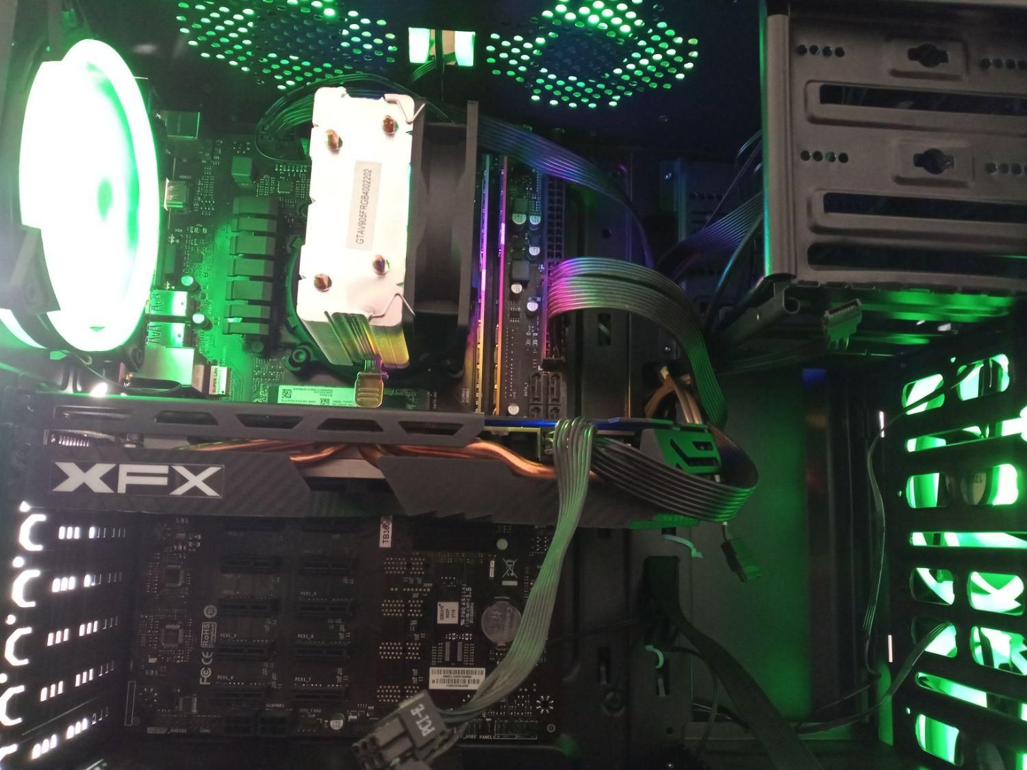 کیس.  کامپیوتر.  گیمینگ|رایانه رومیزی|زنجان, |دیوار