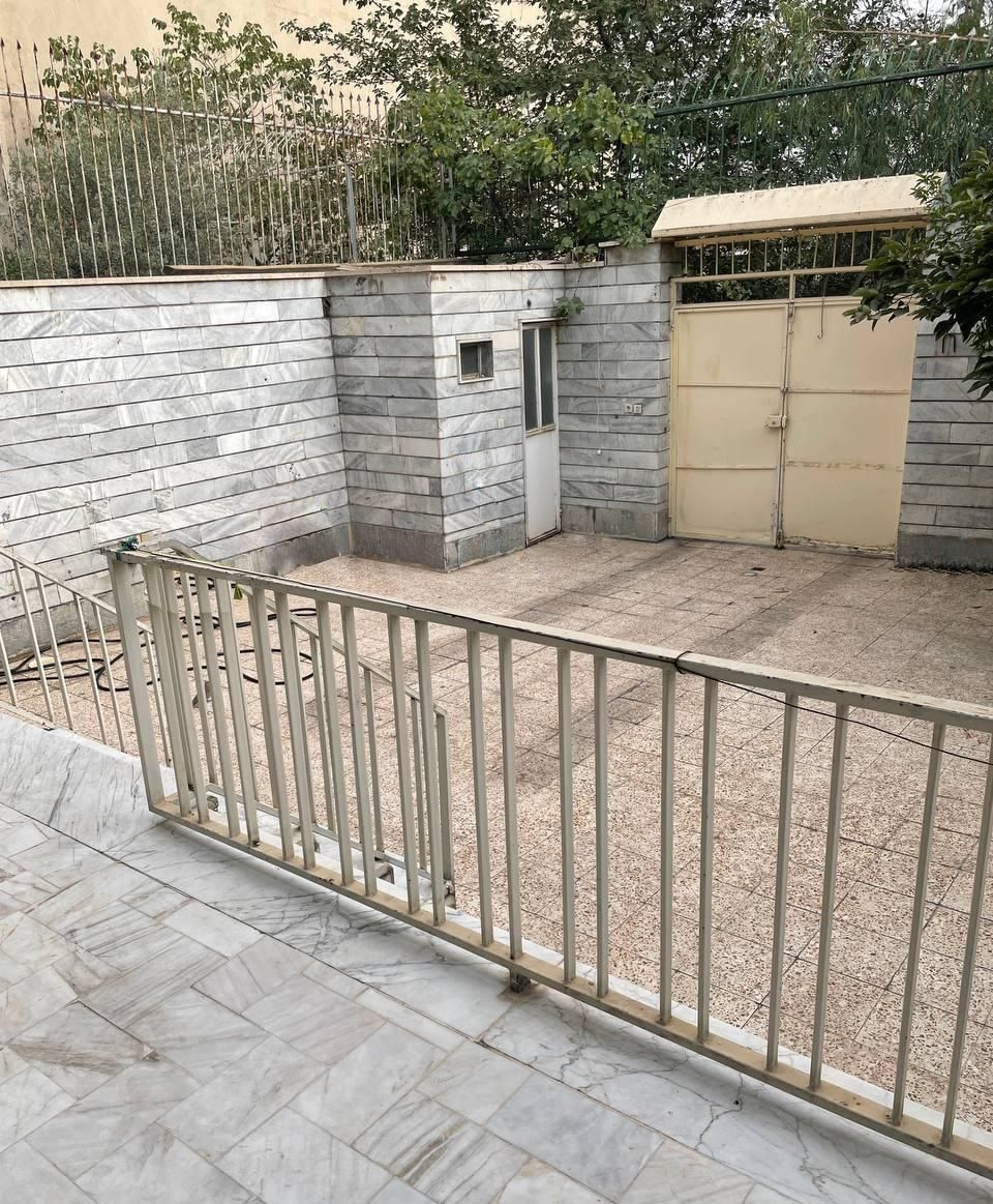 فروش ویلایی خیابان گلستان امیر کبیر|فروش زمین و ملک کلنگی|اصفهان, گلستان|دیوار