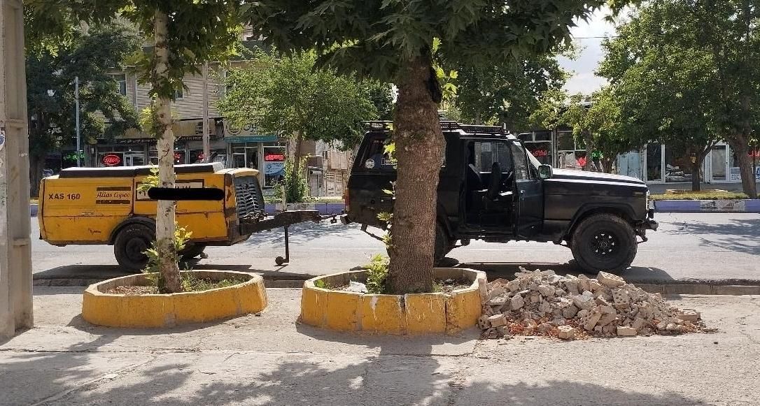 خدمات کمپرسور و کندن چاه و تخریب ساختمان|خدمات پیشه و مهارت|بوکان, |دیوار