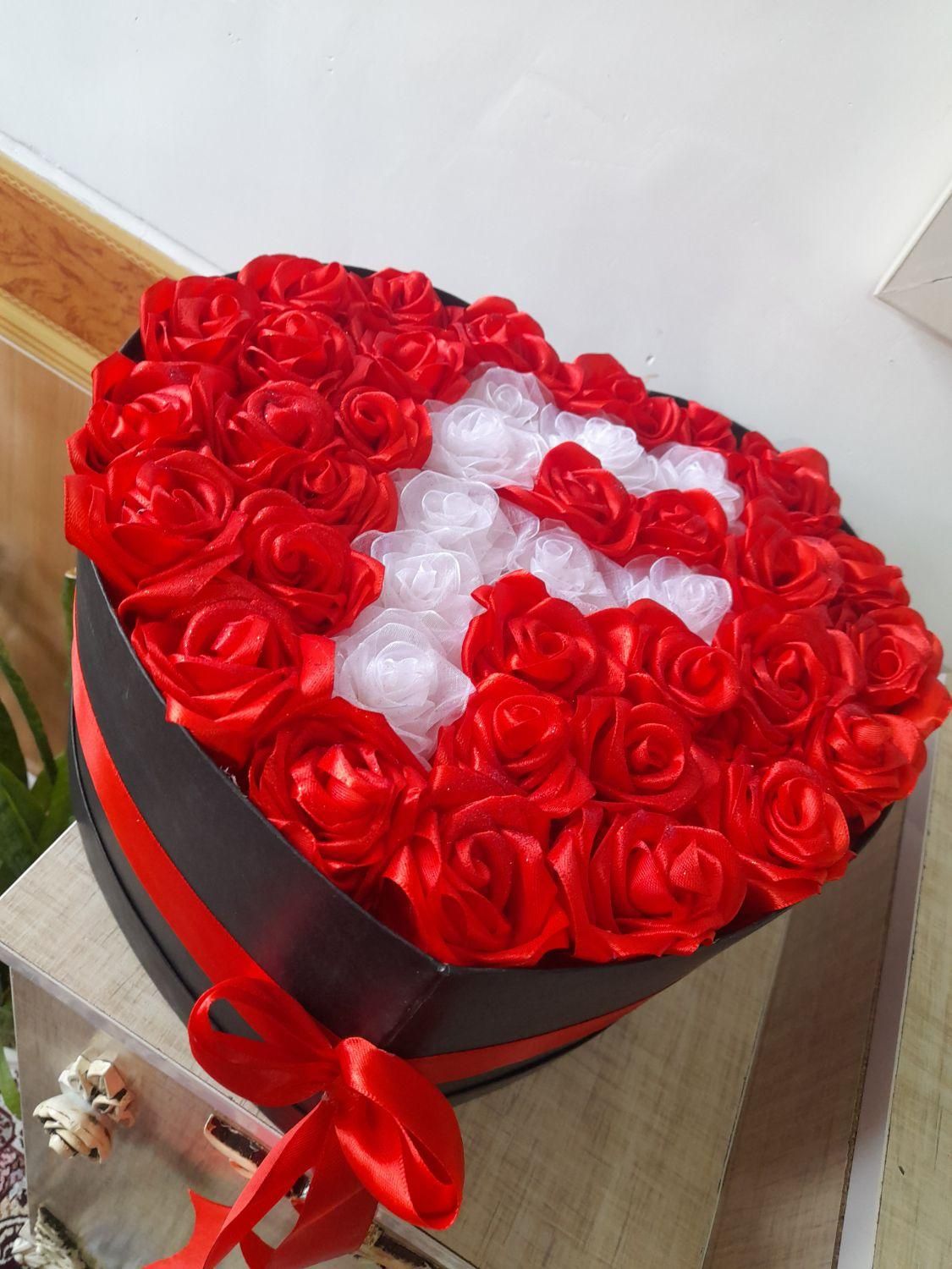 گل روبانی|گل مصنوعی|شاهین دژ, |دیوار
