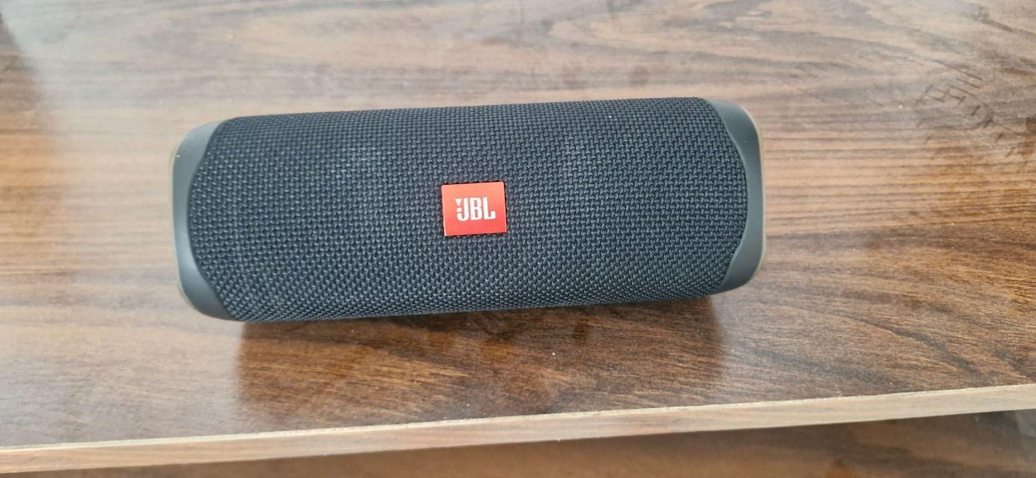 اسپیکر جی بی ال jbl مدل charge 5 و flip 6|پخش‌کننده همراه|تهران, نعمت‌آباد|دیوار