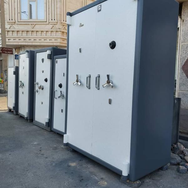 گاوصندوق۱۳۰هرزگرداصفهان|ابزارآلات|تویسرکان, |دیوار