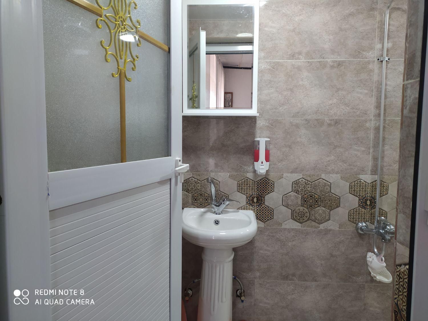 اجاره سوئیت روزانه|اجارهٔ کوتاهمدت آپارتمان و سوئیت|بندر انزلی, کارآموزی|دیوار