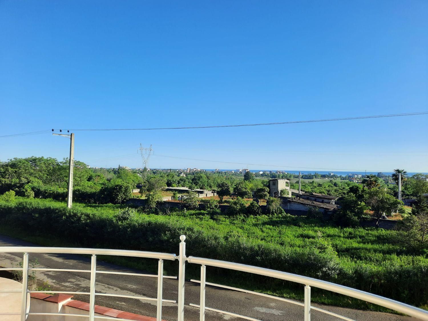 ویلای جنگلی دو خواب با ویو کوه و دریا|اجارهٔ کوتاه‌مدت ویلا و باغ|رامسر, |دیوار