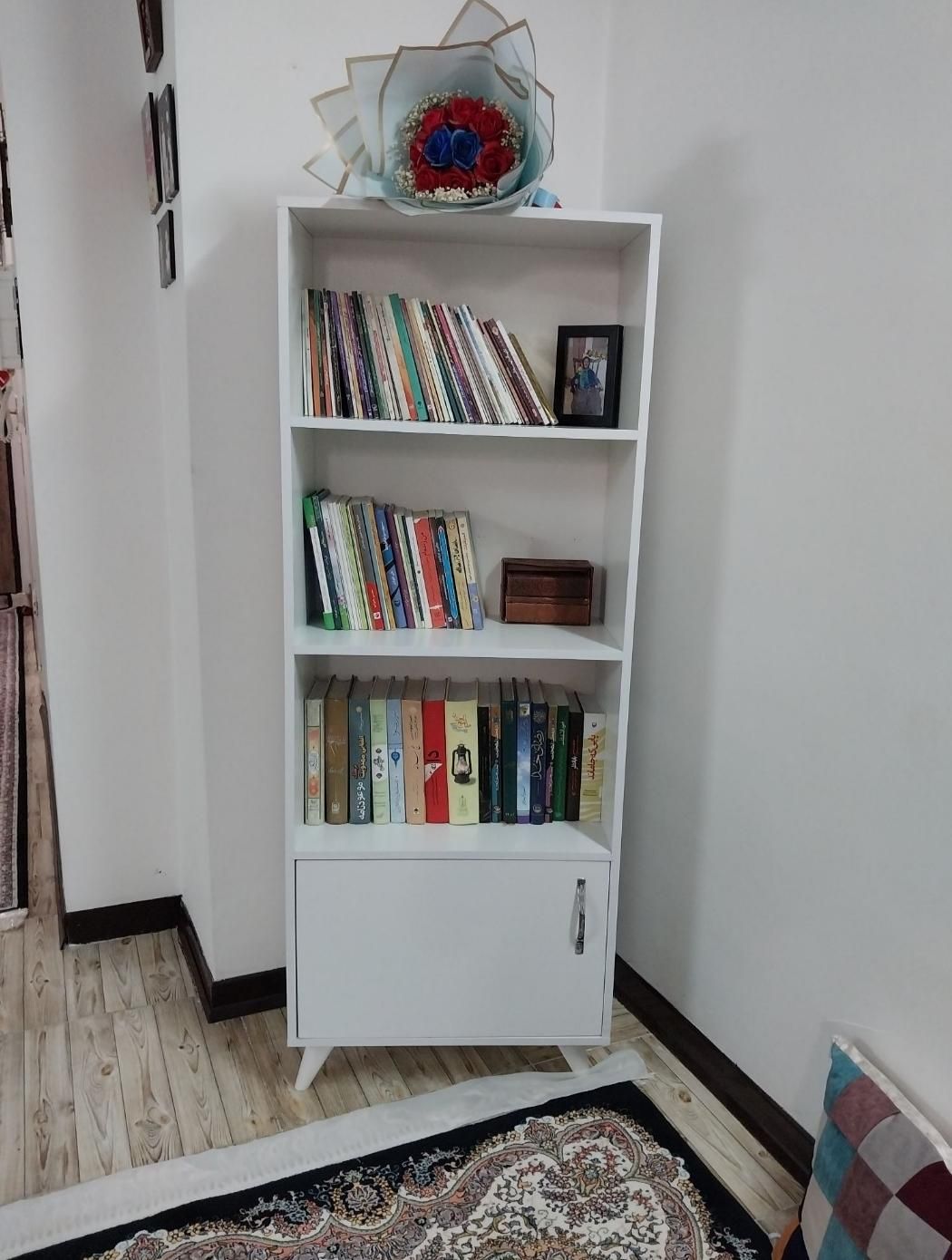 کتابخانه تک درب|کتابخانه، شلف، قفسههای دیواری|اسلامشهر, شهرک الهیه|دیوار