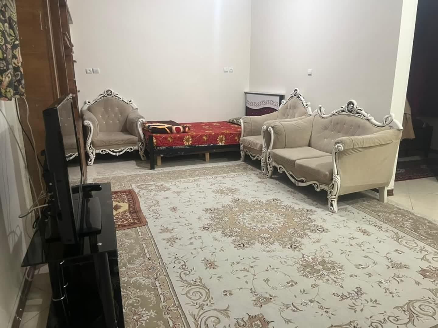 سوئیت سوییت آپارتمان مبله*خانه*منزل خانواده مجرد|اجارهٔ کوتاه‌مدت آپارتمان و سوئیت|اصفهان, عباس‌آباد|دیوار