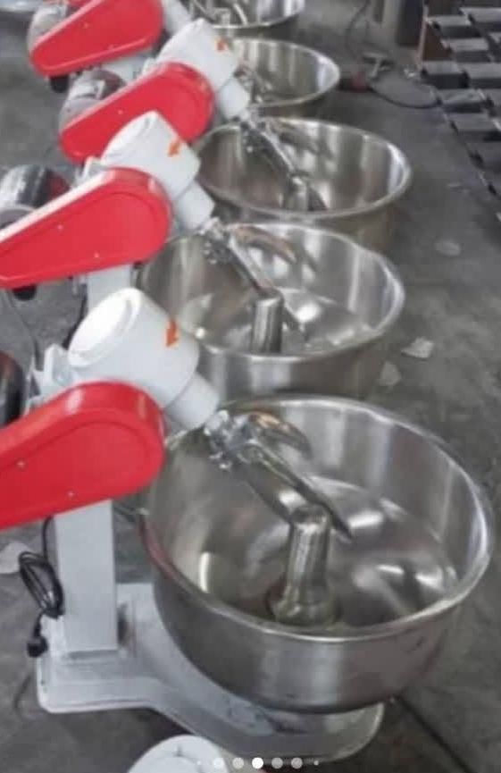 آرد خمیرکن اصپاهان خمیرگیر ss خمیر گیر جماران ۱|خردکن، آسیاب، غذاساز|خمینی‌شهر, |دیوار