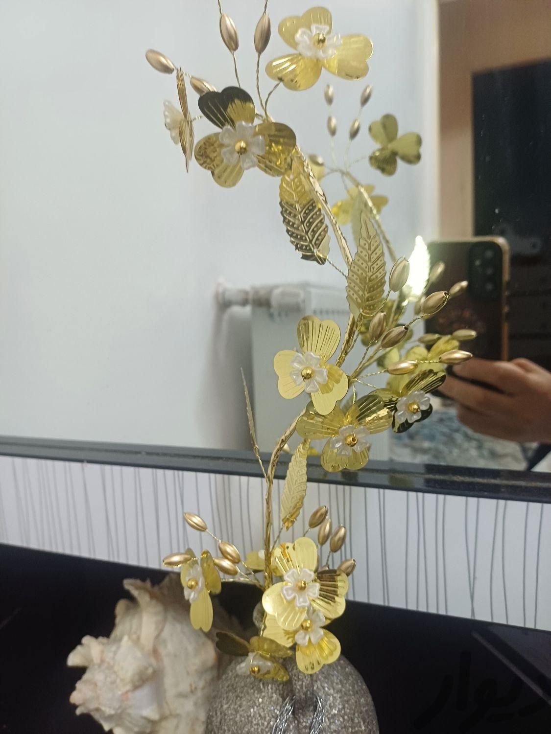 گل کریستالی خارجی طلایی شیک وامروزی شاخه ای ۱۵۰۰۰|گل مصنوعی|تهران, نظام‌آباد|دیوار