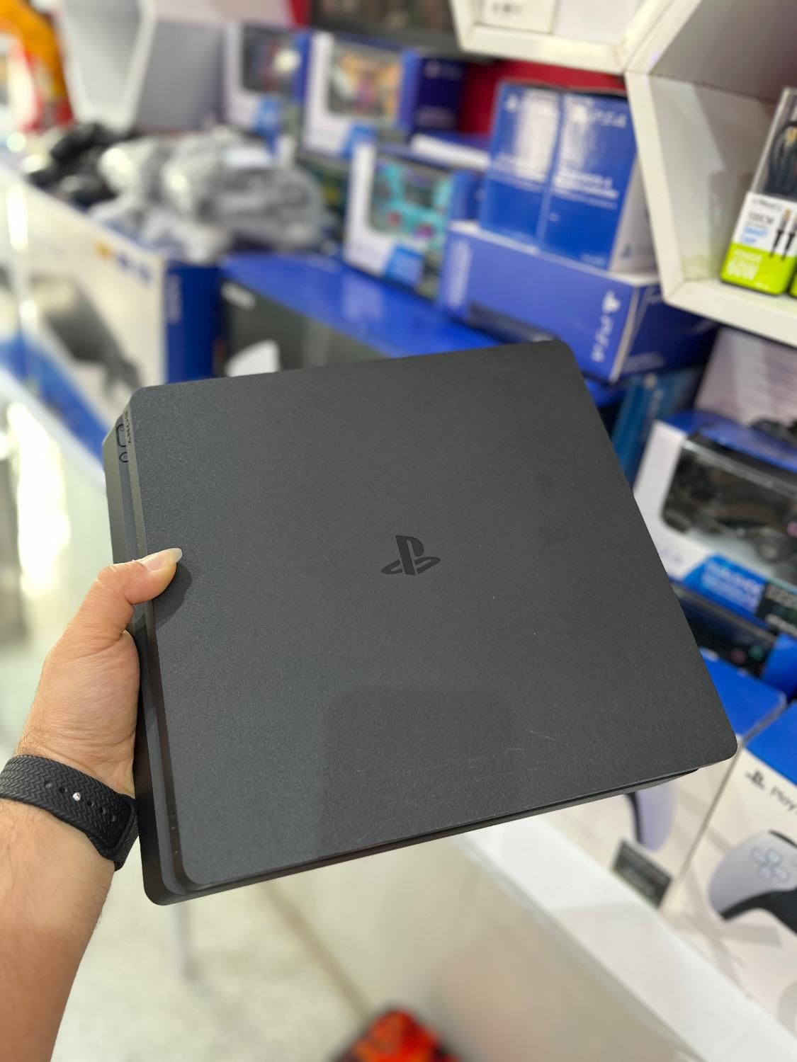 پلی استیشن۴ اکانتی ۱۷ بازی تاپ ۱ ترابایت|کنسول، بازی ویدئویی و آنلاین|آمل, |دیوار