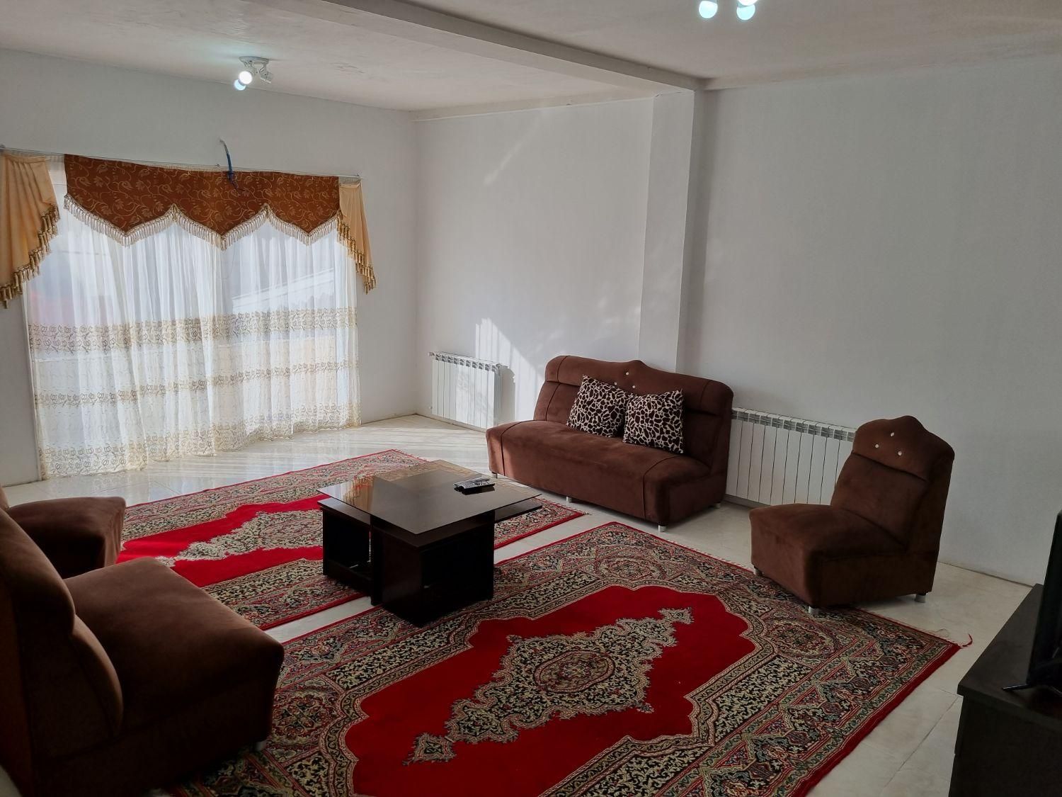 سووبت دووخوابه ۱۲۰ متری نوساز در طبقه اول|اجارهٔ کوتاه‌مدت آپارتمان و سوئیت|بندر انزلی, پیل علی باغ|دیوار