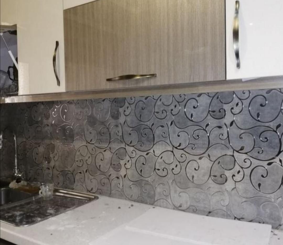 کاشی کاری نصاب کاشی و سرامیک چسبی (بین کابینتی)|خدمات پیشه و مهارت|کرج, گلشهر|دیوار