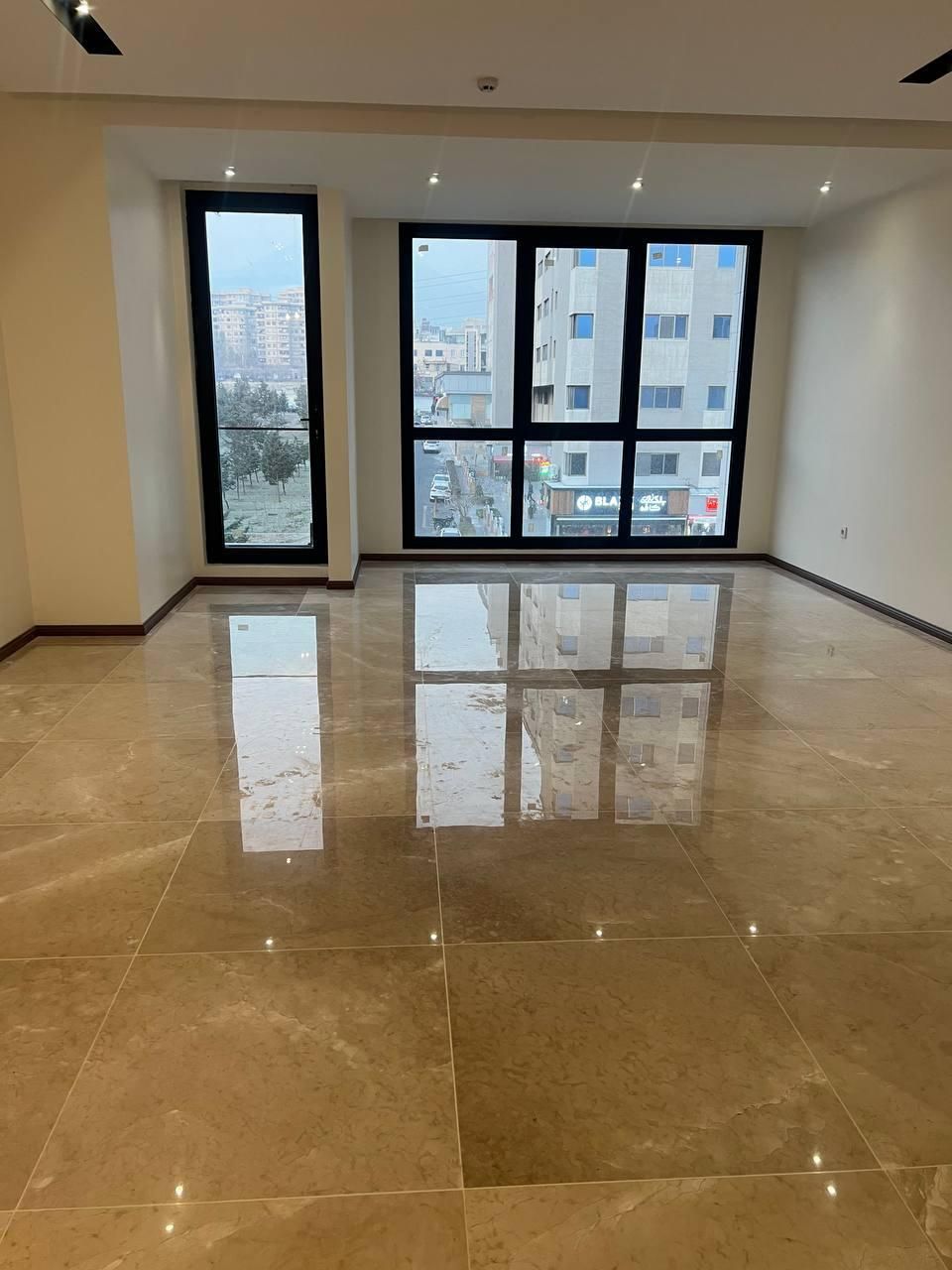 ۸۵ متر ، غرق در آفتاب ، تاپ لوکیشن منطقه ۵|فروش آپارتمان|تهران, باغ فیض|دیوار