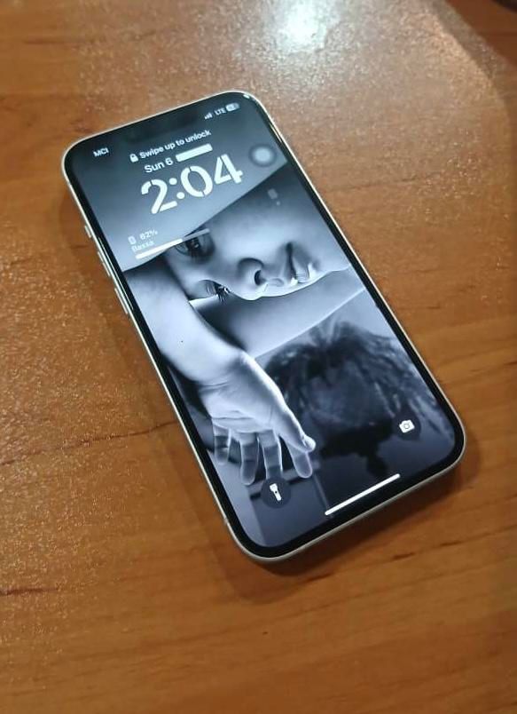 اپل iPhone 13 با حافظهٔ ۱۲۸ گیگابایت|موبایل|تهران, دریا|دیوار