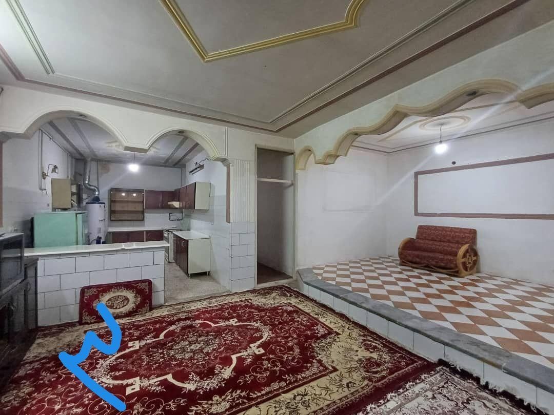 اجاره سوییت همکف با پارکینگ|اجارهٔ کوتاه‌مدت آپارتمان و سوئیت|کرمان, |دیوار