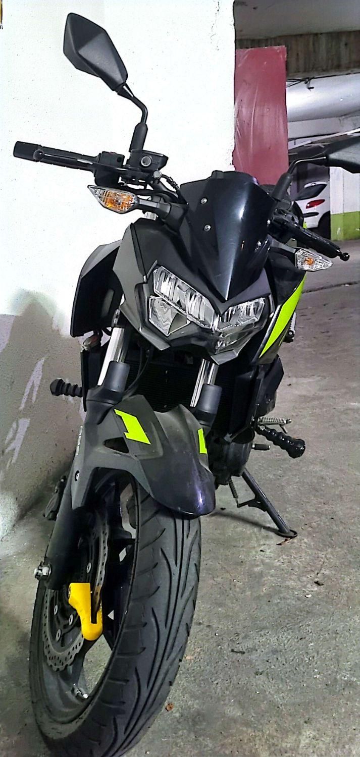 Kawasaki Z250|موتورسیکلت|تهران, اکباتان|دیوار