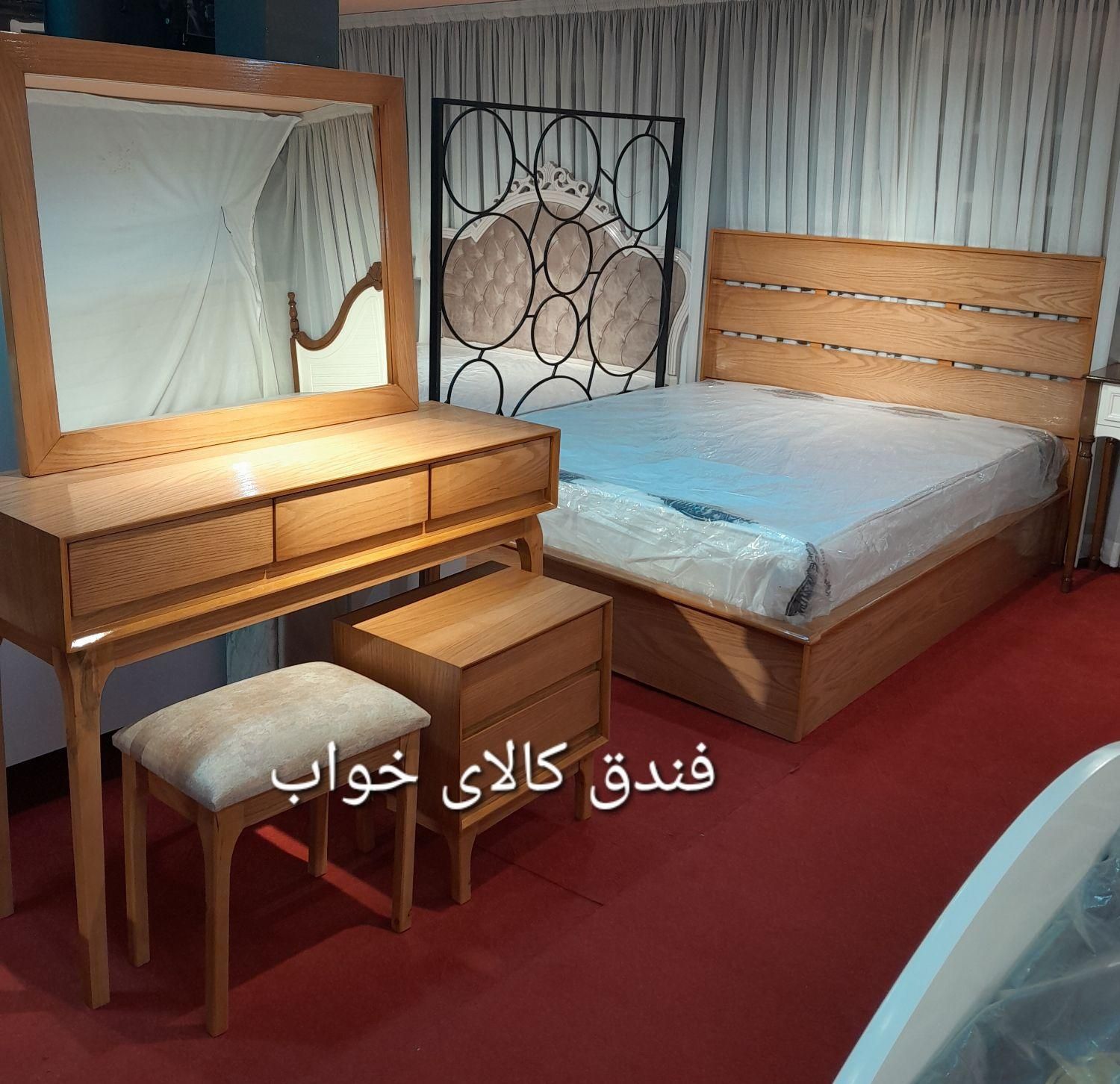 سرویس تختخواب افرا+تخت+میزارایش صندلی+ اینه+پاتختی|تخت و سرویس خواب|مشهد, فرهنگ|دیوار
