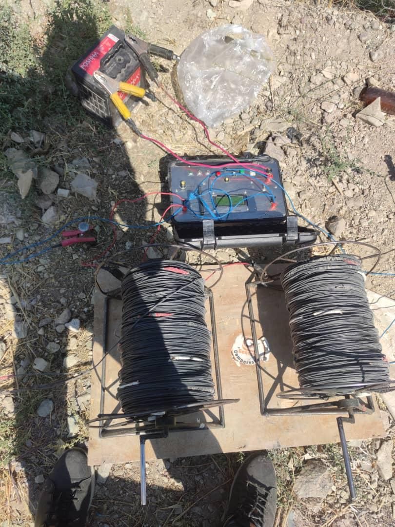 تعیین محل حفر چاه آب- دستگاه ژئوفیزیک-آبیابی-مقنی|خدمات باغبانی و درختکاری|ساوه, |دیوار