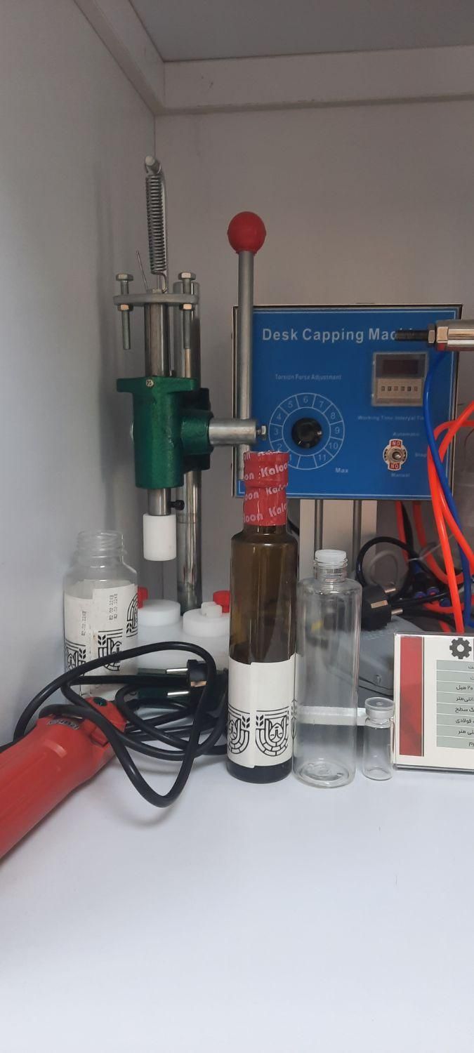 دستگاه درب بند ادکلن دستی|ماشین‌آلات صنعتی|قزوین, |دیوار