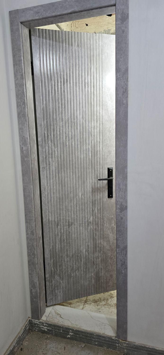 درب چوبی|مصالح و تجهیزات ساختمان|رباط‌کریم, آدران|دیوار