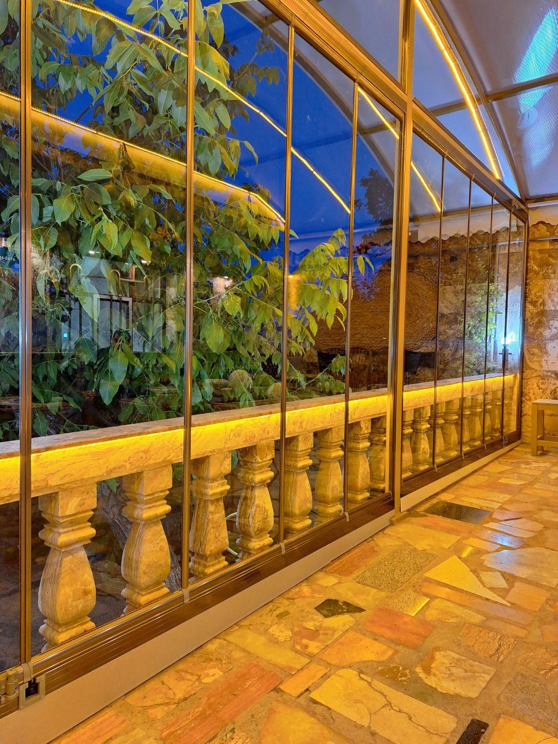 اجرا تعمیر وتنظیم شیشه سکوریت|خدمات پیشه و مهارت|تبریز, |دیوار