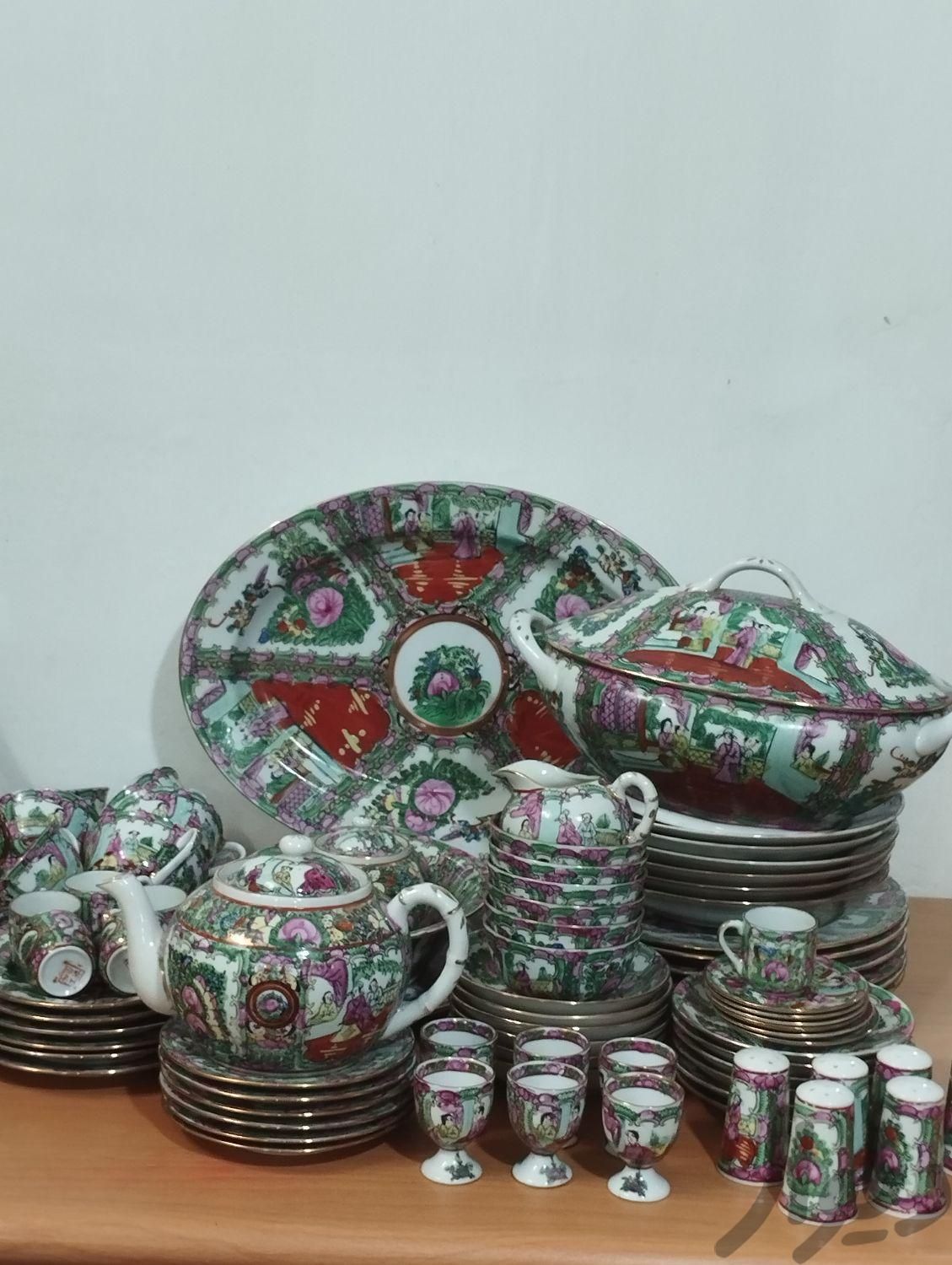 ظروف کمیاب عتیقه|ظروف سرو و پذیرایی|اصفهان, باغ فدک|دیوار