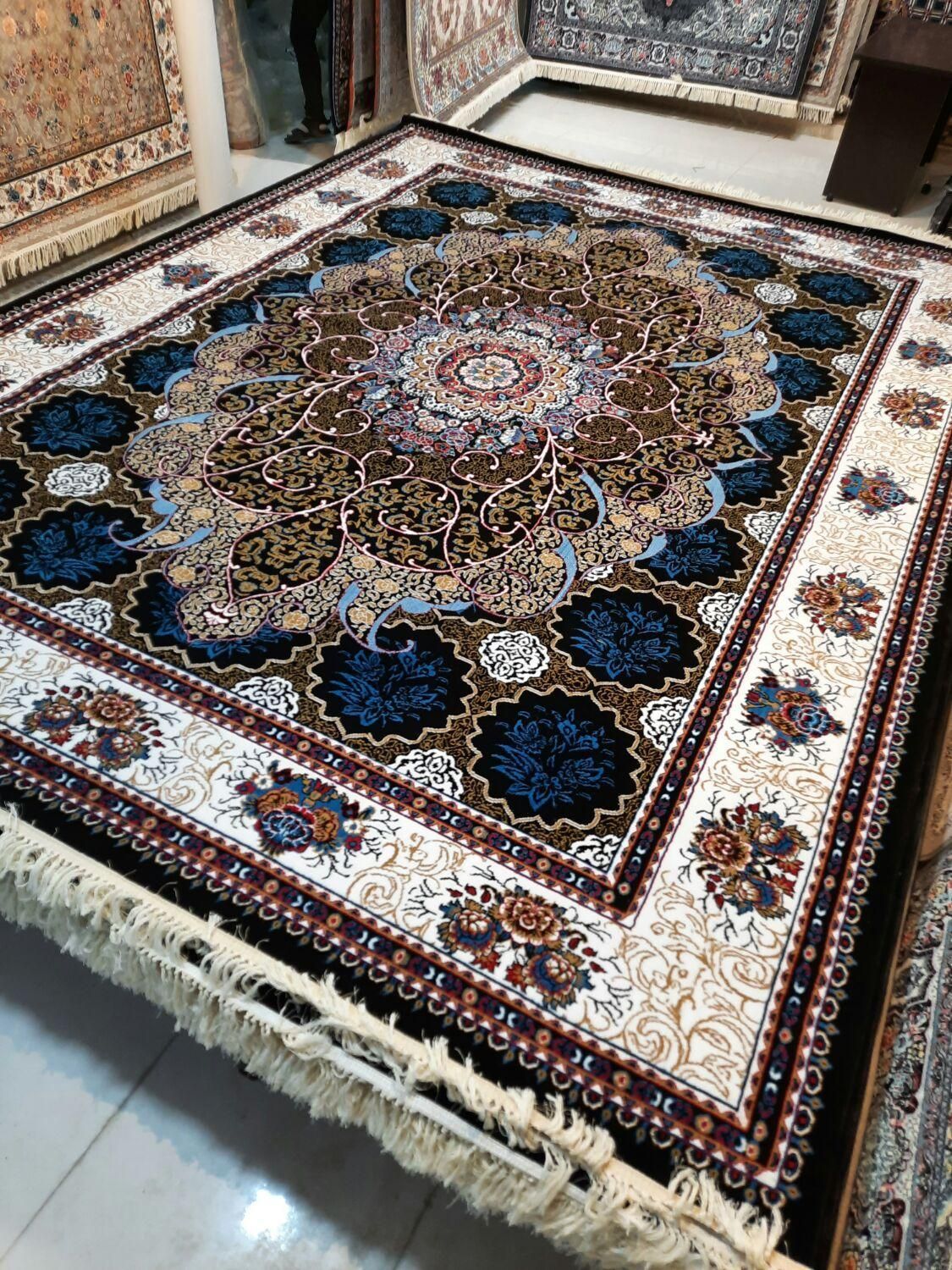 فرش۱۲متری ۷۰۰شانه **تضمینی** تمام نخ|فرش|مشهد, ایثارگران|دیوار