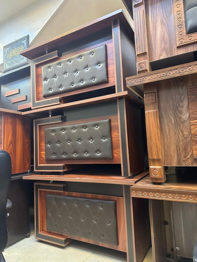 میز ۱۴۰ نما لمسه چرم کمد و کشو دار کارمندی صندلی|مبلمان اداری|اصفهان, هفتون|دیوار