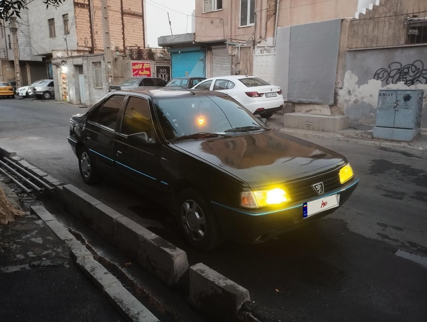 پژو ۴۰۵|خودرو سواری و وانت|تهران, آبشار تهران|دیوار