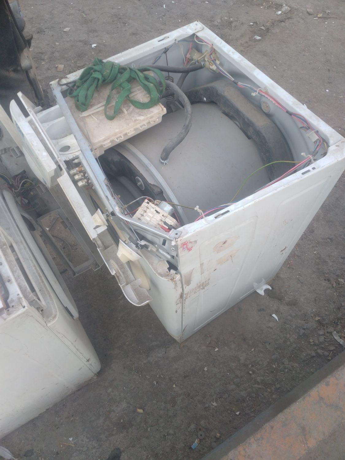 فروش وخرید انواع لباسشوی سالم و خراب|ماشین لباسشویی و خشک‌کن لباس|مشهد, توس (بلوار توس)|دیوار