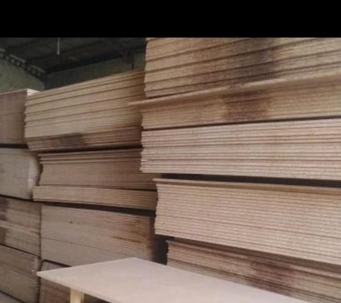 کفی تخت/زیر تختی/ کفی تخت خواب/زیرتختی چوبی/نشیمن|تخت و سرویس خواب|کرج, حصارک بالا|دیوار