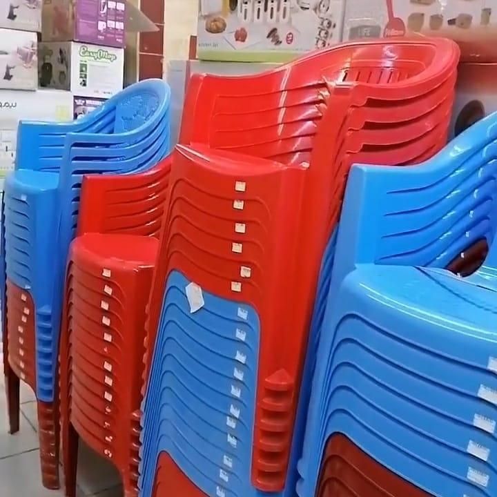 صندلی و میز پلاستیکی کد ۸۱۲|صندلی و نیمکت|شیراز, قالیشویی|دیوار