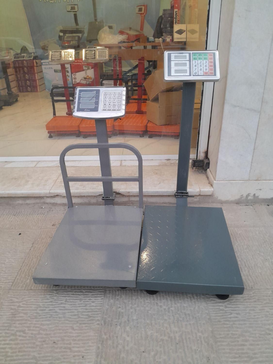 ترازو وباسکول۳۵۰کیلویی (شاسی سنگین)گارانتی دار|فروشگاه و مغازه|اصفهان, شهرک میلاد|دیوار