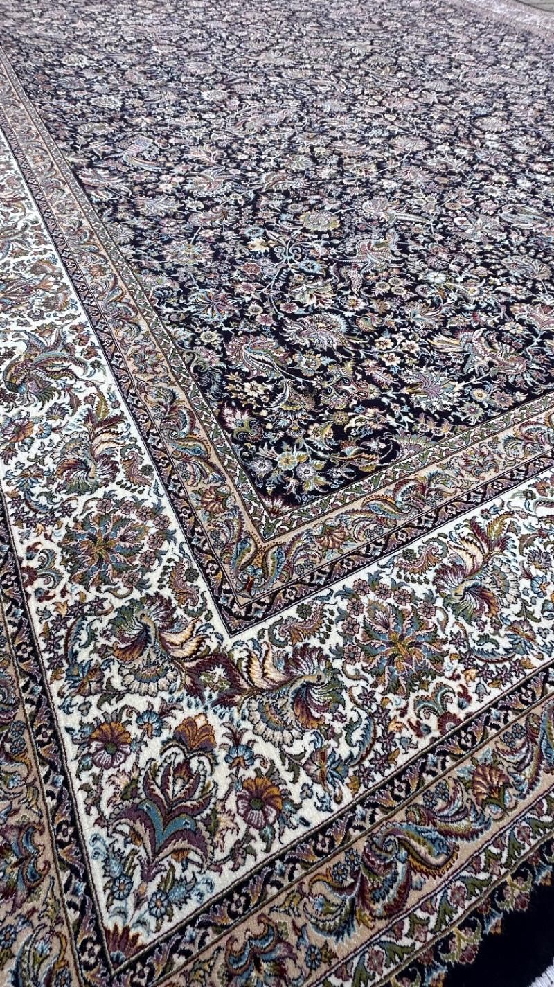 فرش‌قهرمانی ۳عدد ۹متری نگین‌مشهد ۱۲۰۰ شانه اصل|فرش|اراک, |دیوار
