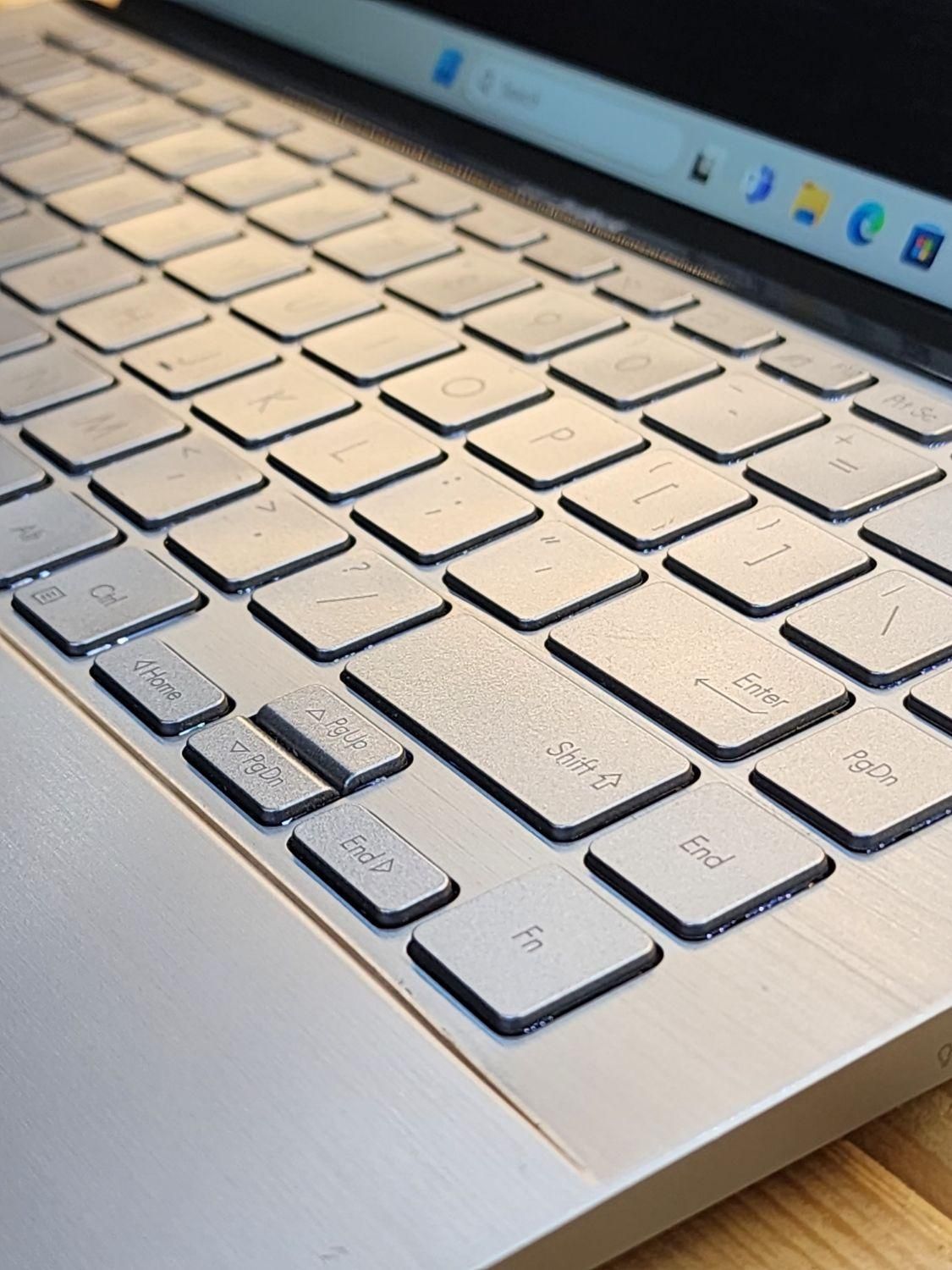 لپ تاپ مهندسی.طراحی.گرافیک دار ایسوس zenbook|رایانه همراه|شیراز, وصال|دیوار