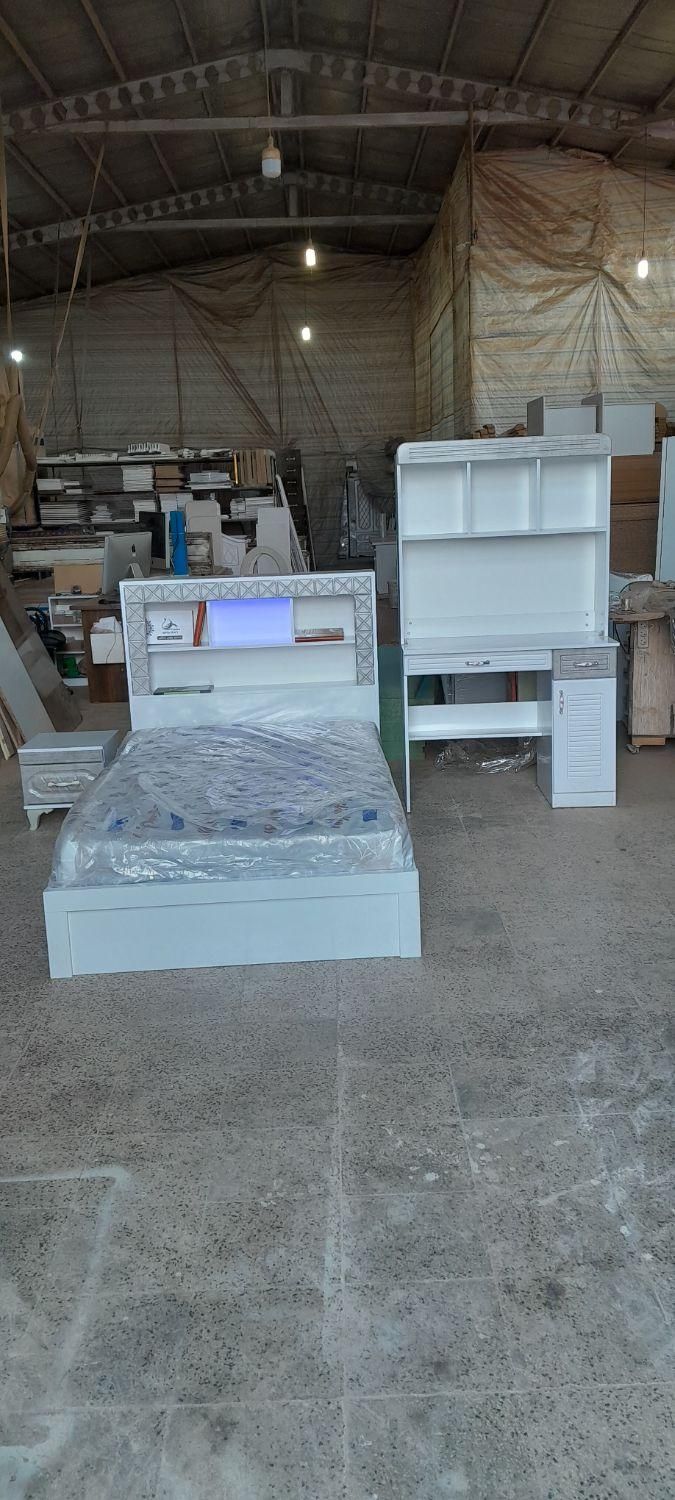 تخت خواب یک نفره ۱۲۰ سانتی جدید|تخت و سرویس خواب|اردبیل, |دیوار